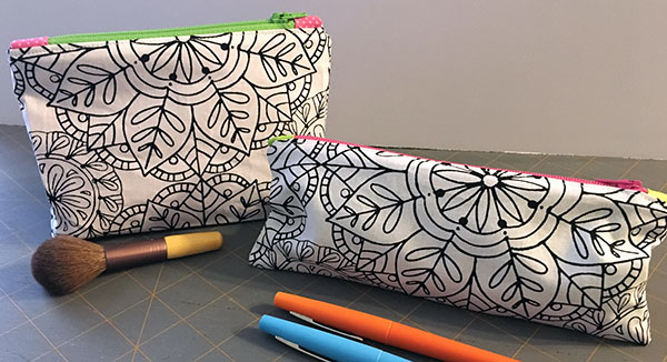  two easy zipper pouches that will help you get over your fear of sewing zippers. 